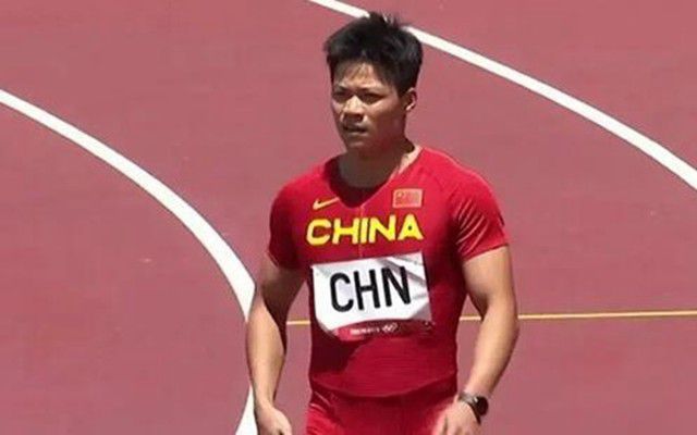 卡佩罗表示：“当时我已经在想和他一起在罗马共事了，但莫吉非常警觉地介入把他签走了。